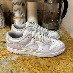 Nike Women's dunk low size 12